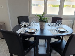 TABLE POUR VOS REPAS