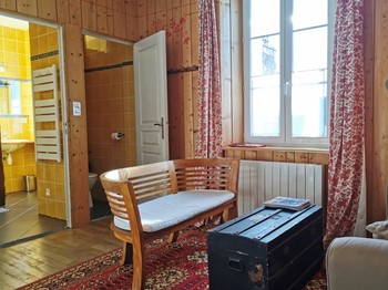 salle d'eau et wc indépendants communicants