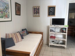 lounge area