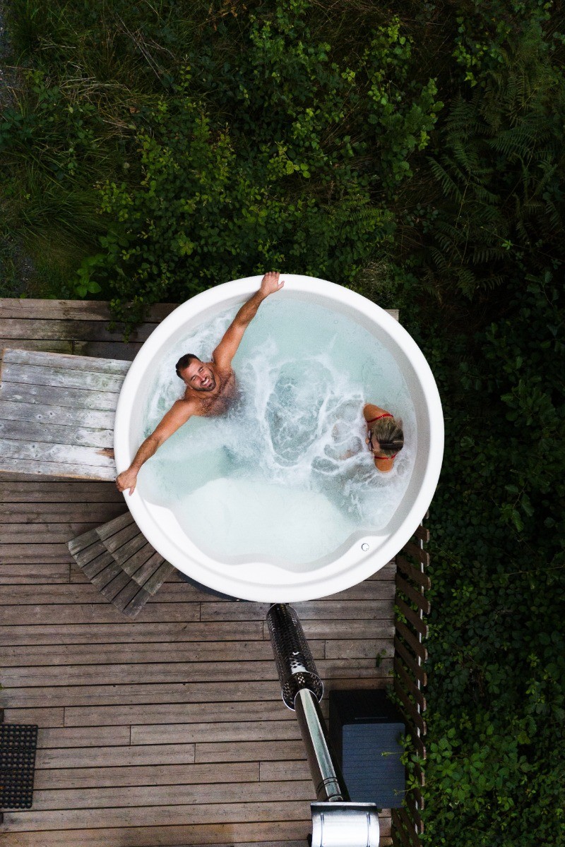 Détente dans le Spa écologique privatif - Sainte-Barbe dans Les Vosges