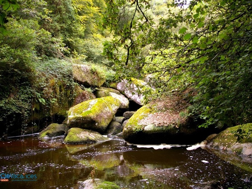 Clévacances, les Gorges de Toul-Goulic (Côtes d'Armor) à 50 kms