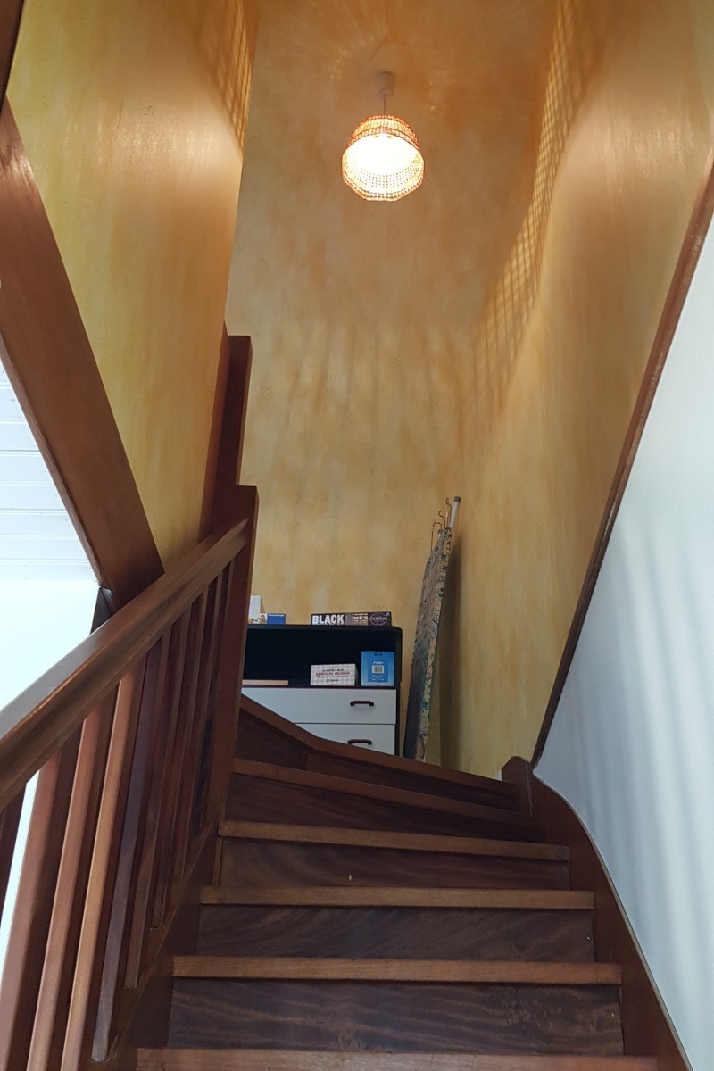 Vers l'étage et la chambre parentale