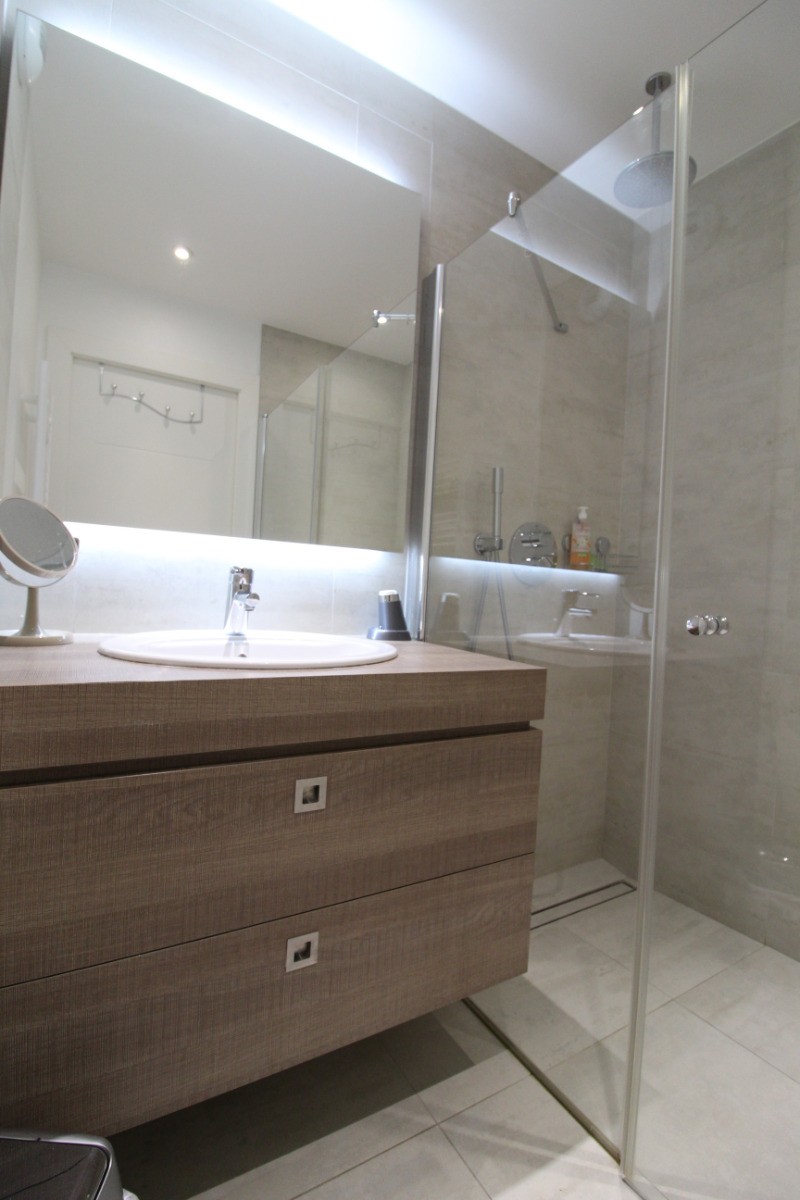 Shower room - Appartement Au Bord du Lac