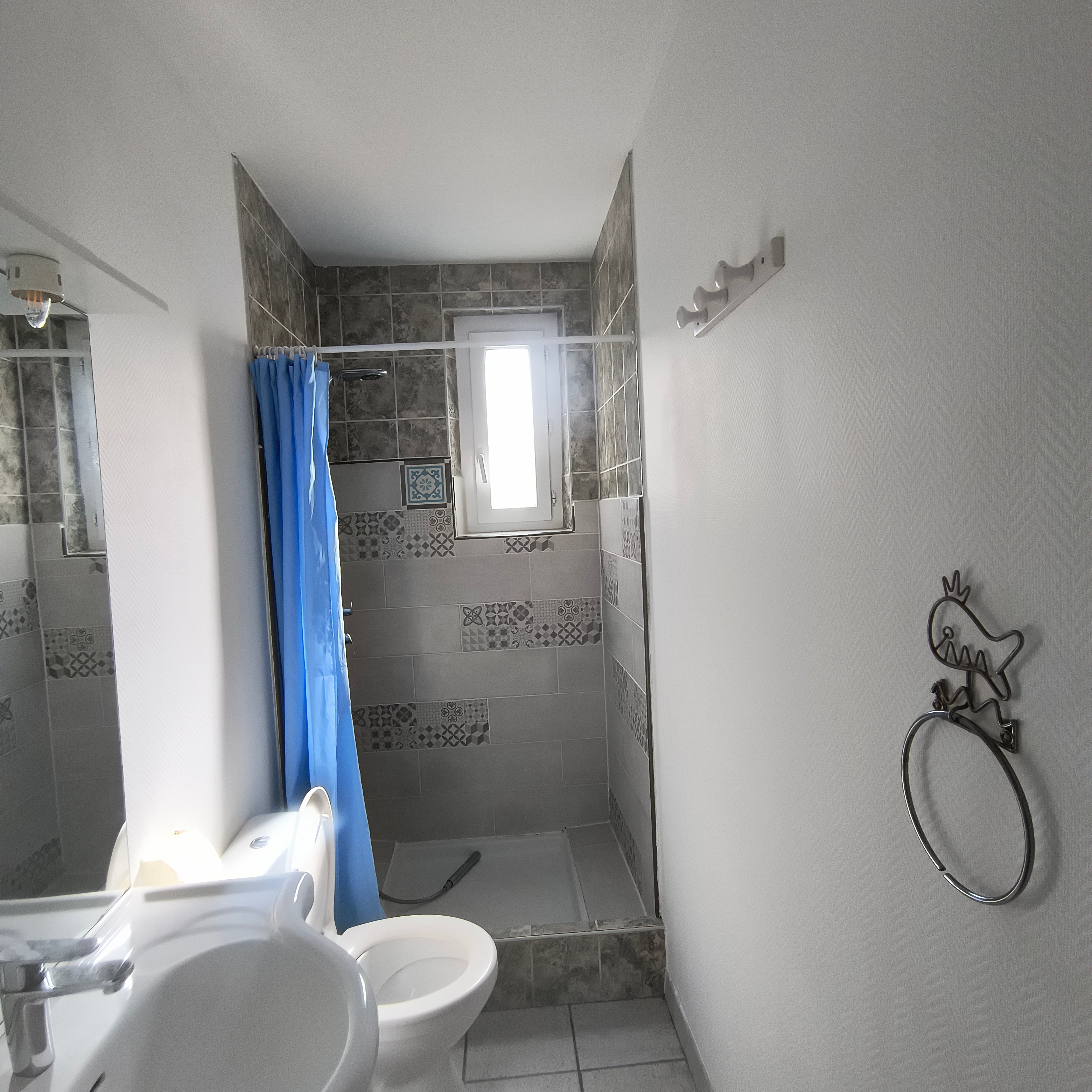 salle d'au appt 1472