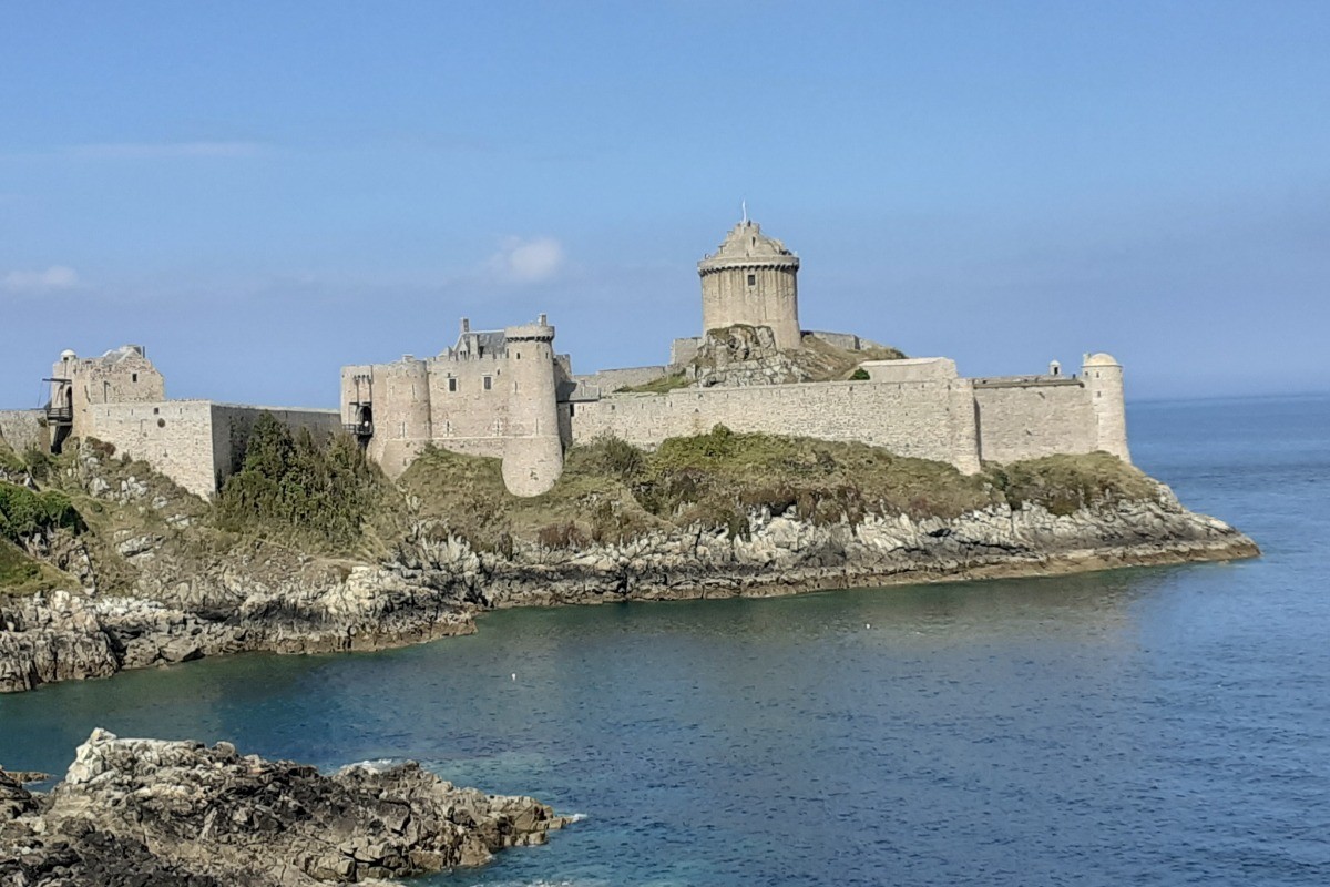 -  Fort  La  Latte   Près  du  Cap  Fréhel