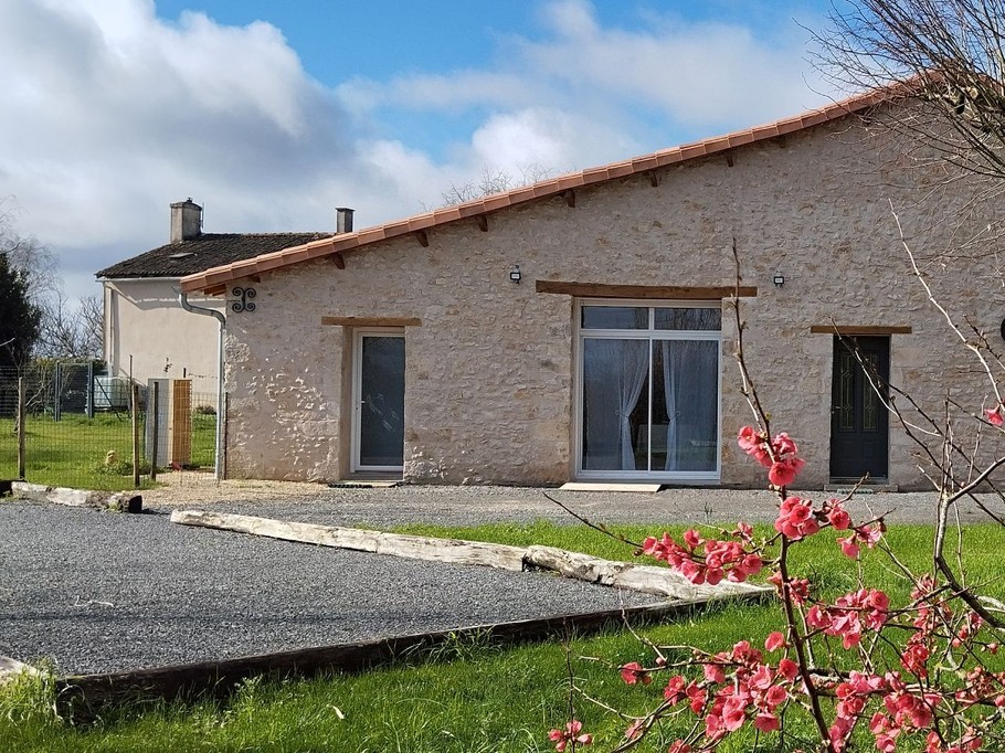 Le gite de La Treille à St Maurice La Clouère, Vienne