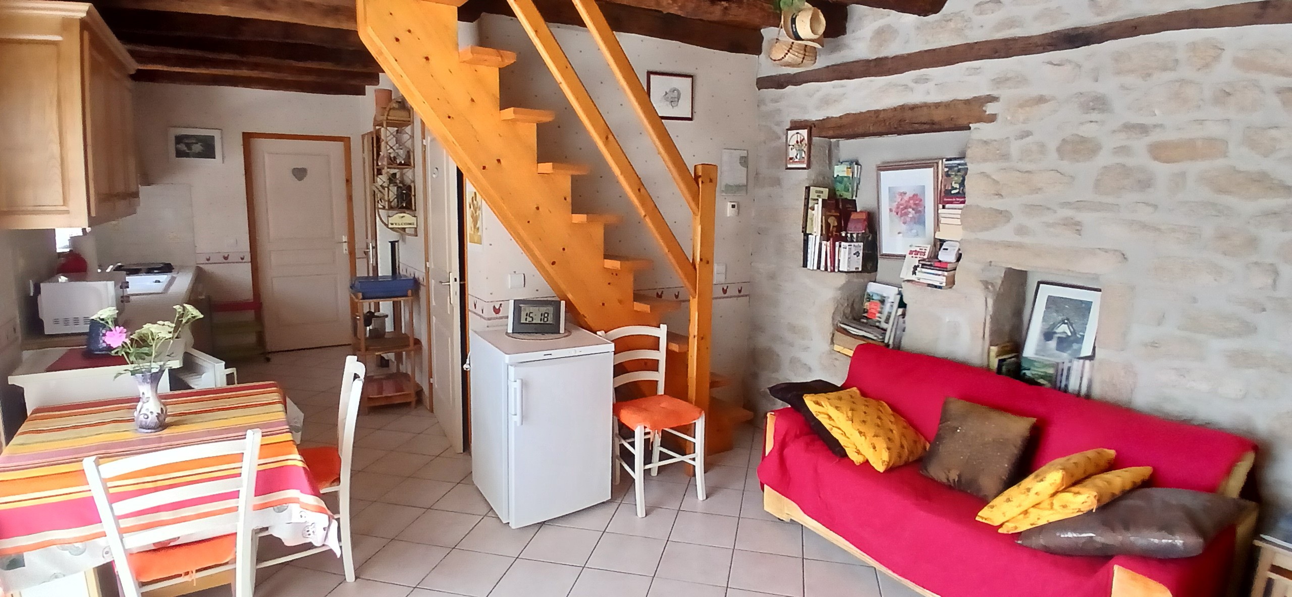 "Chez Julie" holiday cottage in Hautefage, Corrèze: The living room