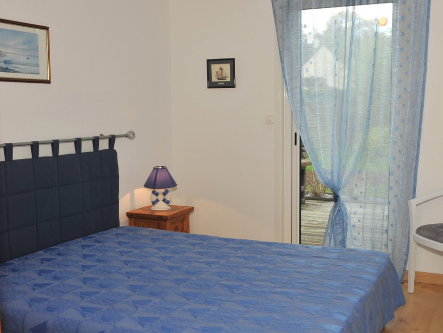 Chambre parentaleaccès direct sur la terrasse et lit de 160