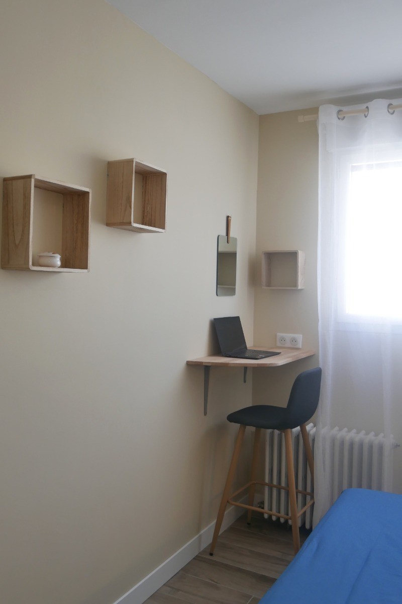 Maison 2 - suite parentale Margot ,espace de travail au calme