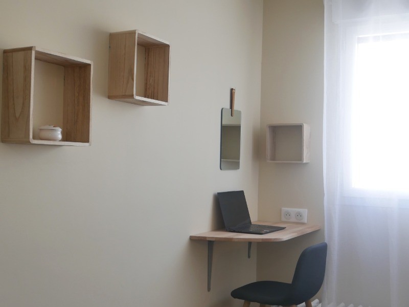 Maison 2 - suite parentale Margot ,espace de travail au calme