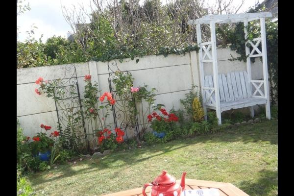Le jardin au soleil levant
