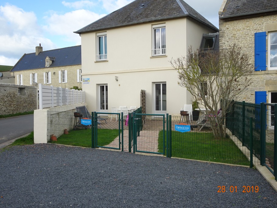 Maison de village (s)