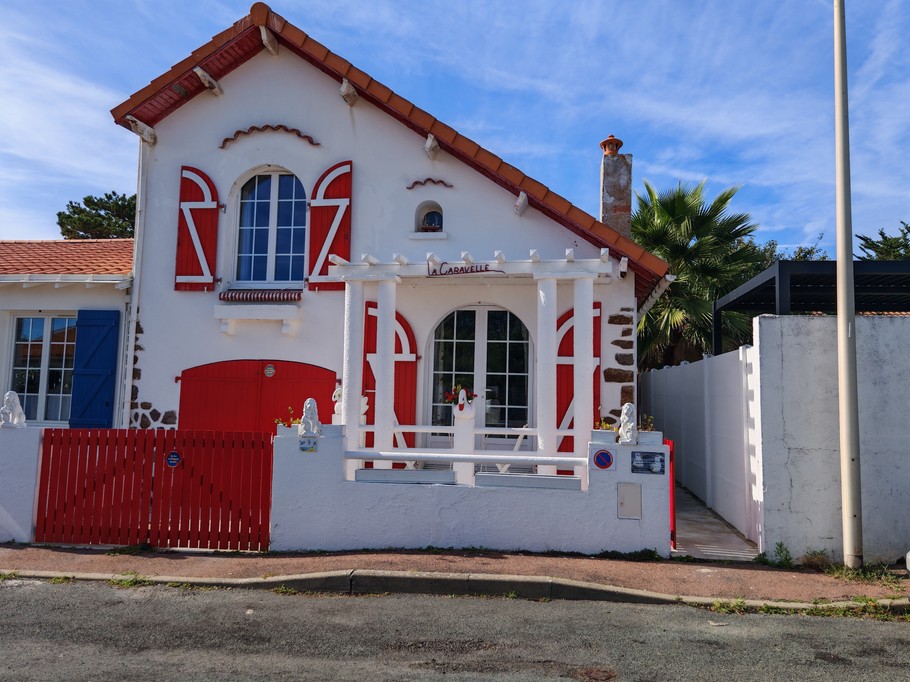 Front façade