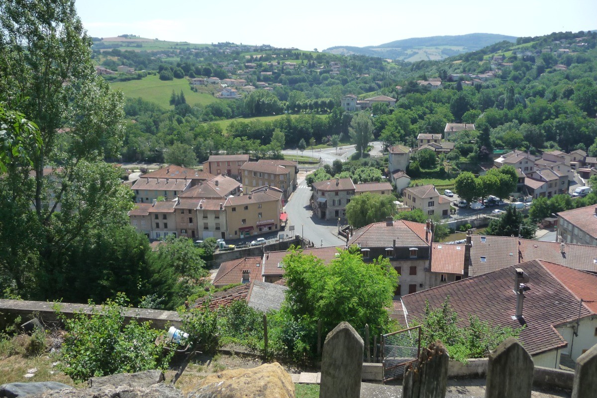 Vieux bourg de Sain bel