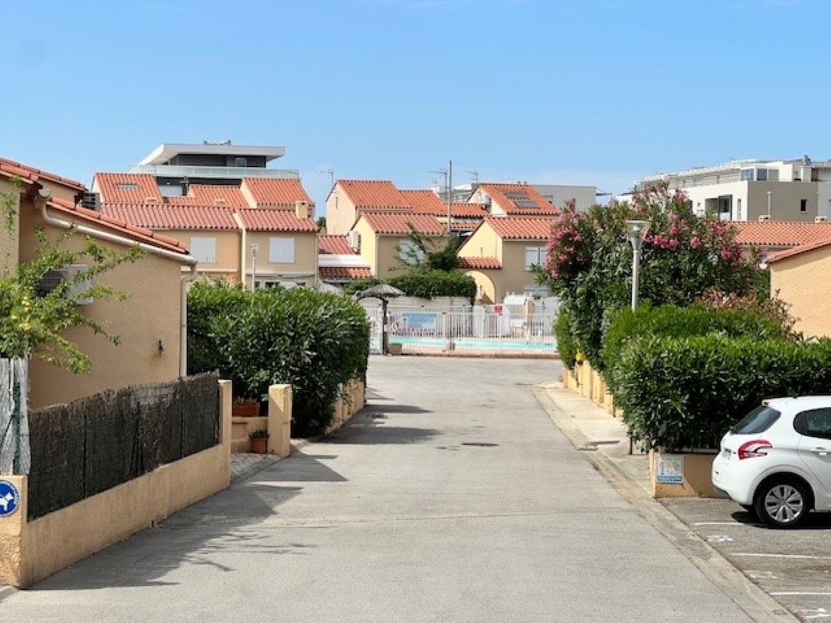 Lotissement vers piscine