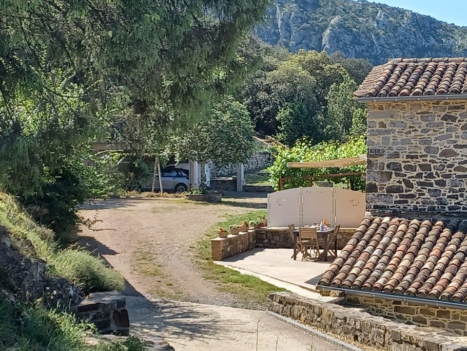 Cour Garage