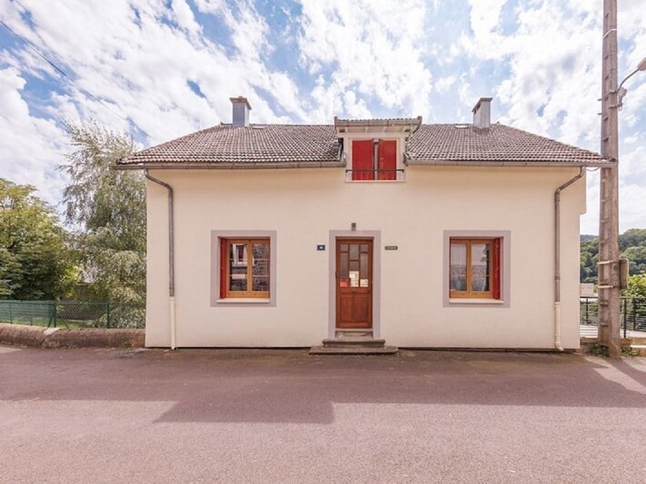 L'Arverne du Rocher, La Bourboule, Extérieur