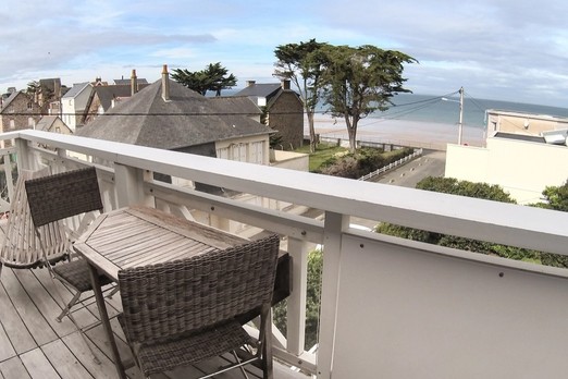 Bienvenue à bord, location, appartement, Pléneuf Val André, Bidan Claudine, terrasse