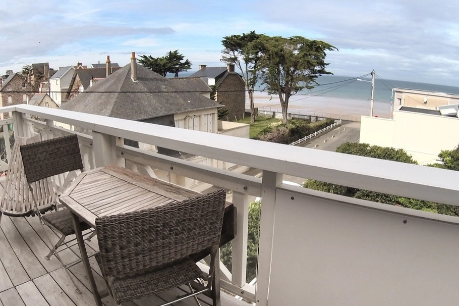 Bienvenue à bord, location, appartement, Pléneuf Val André, Bidan Claudine, terrasse