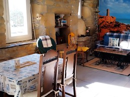 grande pièce a vivre avec poelee