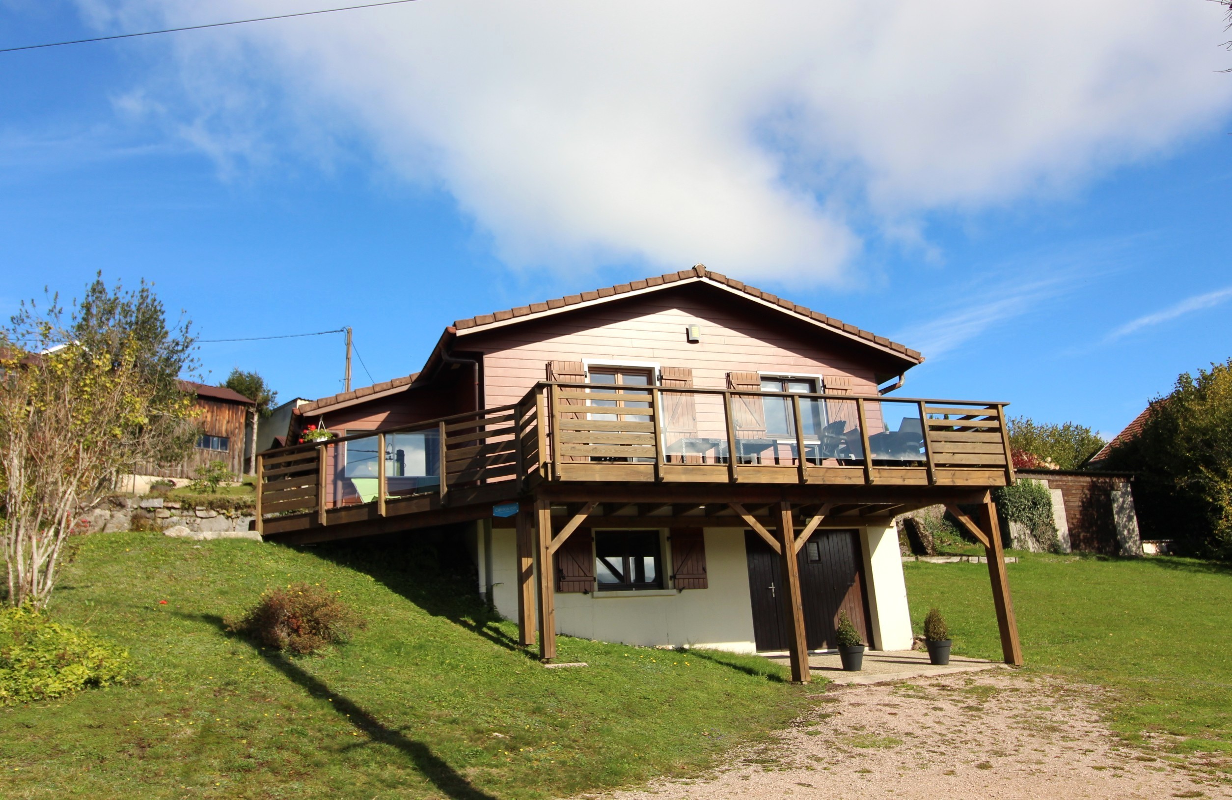 Chalet de Grany, indépendant, avec vue panoramique sur le lac de Gérardmer