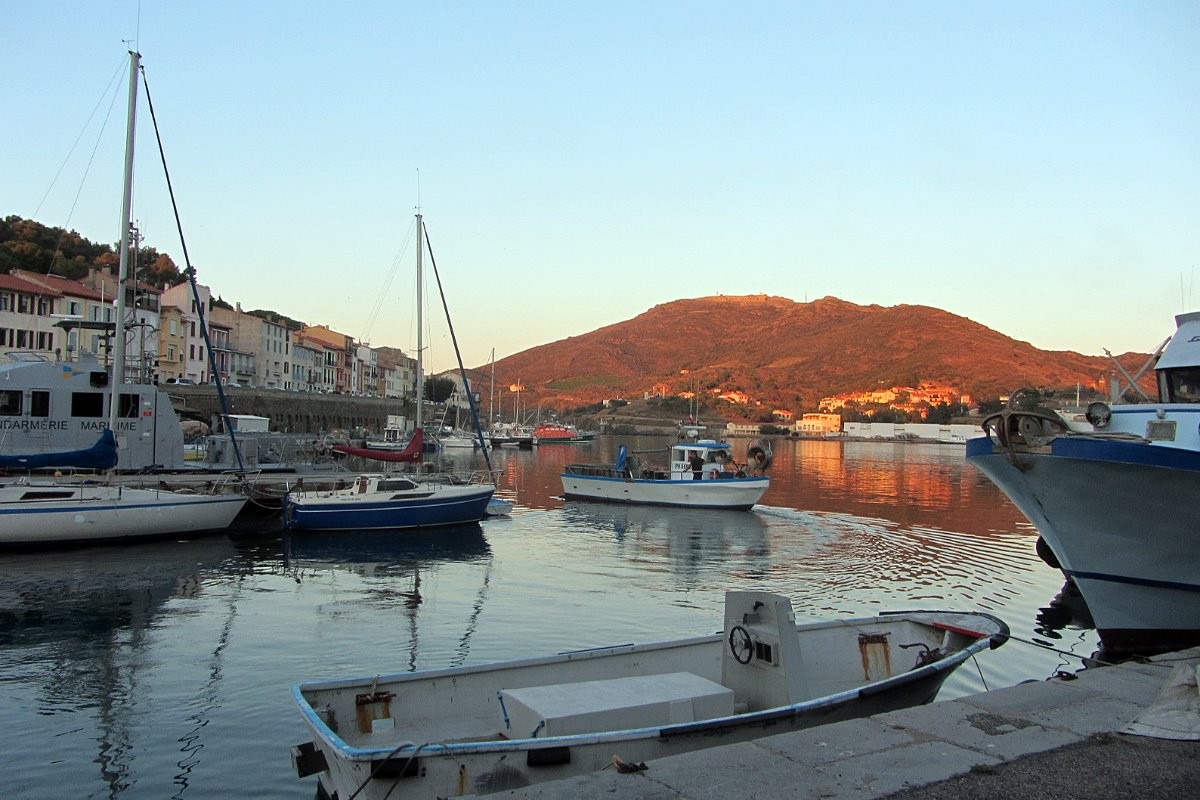 Lever de soleil sur le port