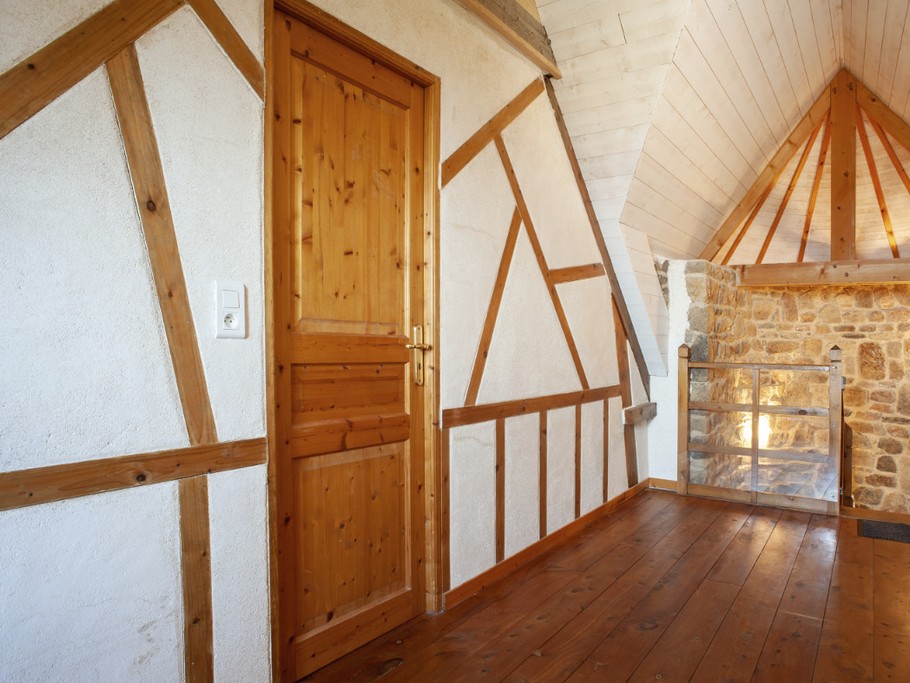 Palier donnant accès aux chambres de l'étage.