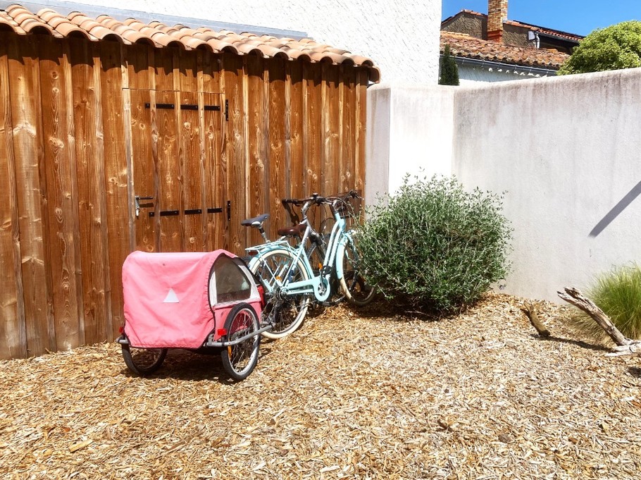 Le local à vélos du gite "Une anguille dans le puits" pour 4 personnes, ile d'Oléron en Charente maritime