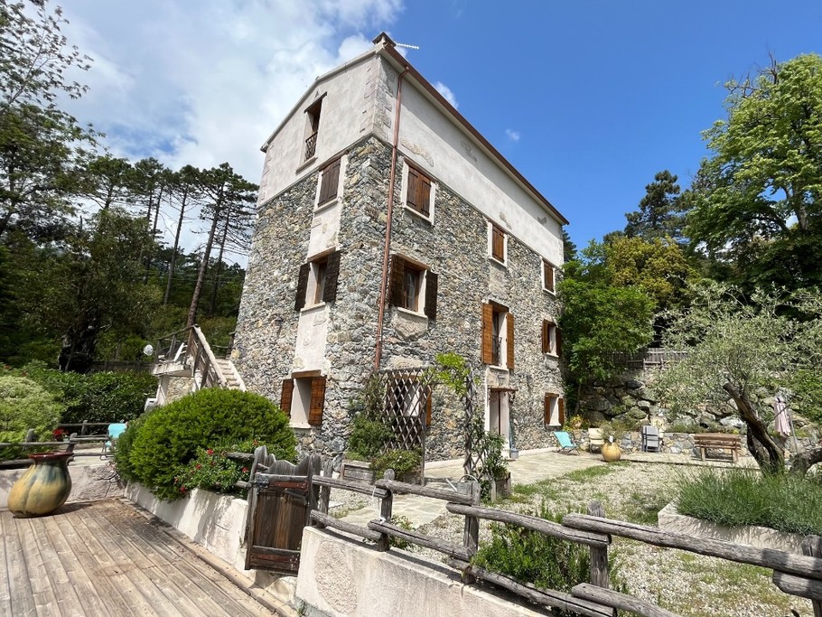 Photo n° 2 of the location