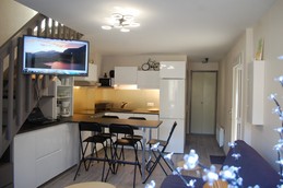 Confortablement installés pour regarder la télé... ou pour participer à la préparation du repas...