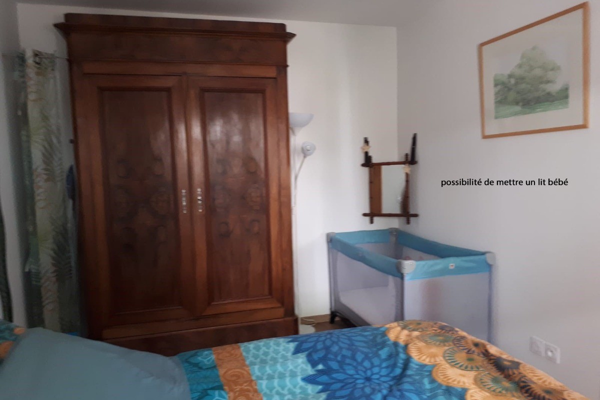 Possibilité d'installer un lit bébé sur demande