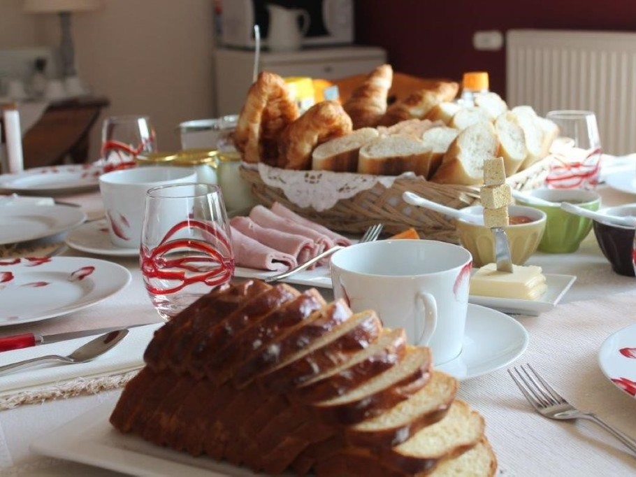 Petit-déjeuner Villa Côté Mer Stella-Plage