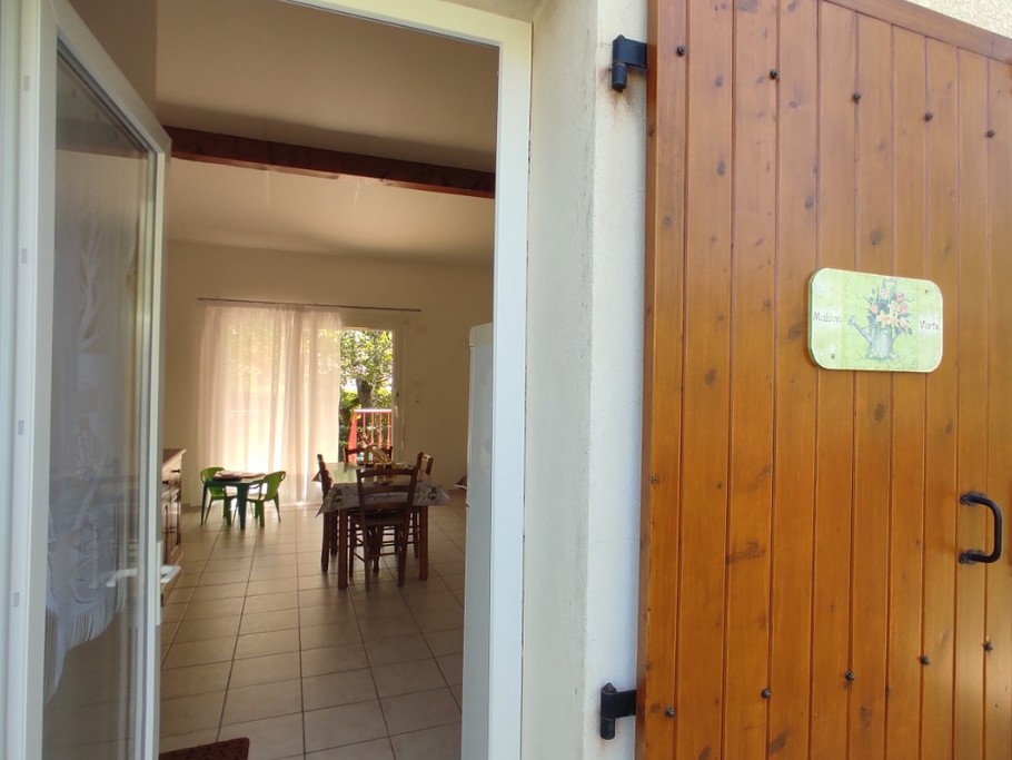 Gîte les clapas - la Maison Verte - Entrée