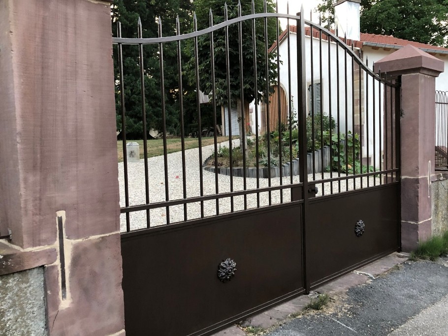 L'entrée close du gite