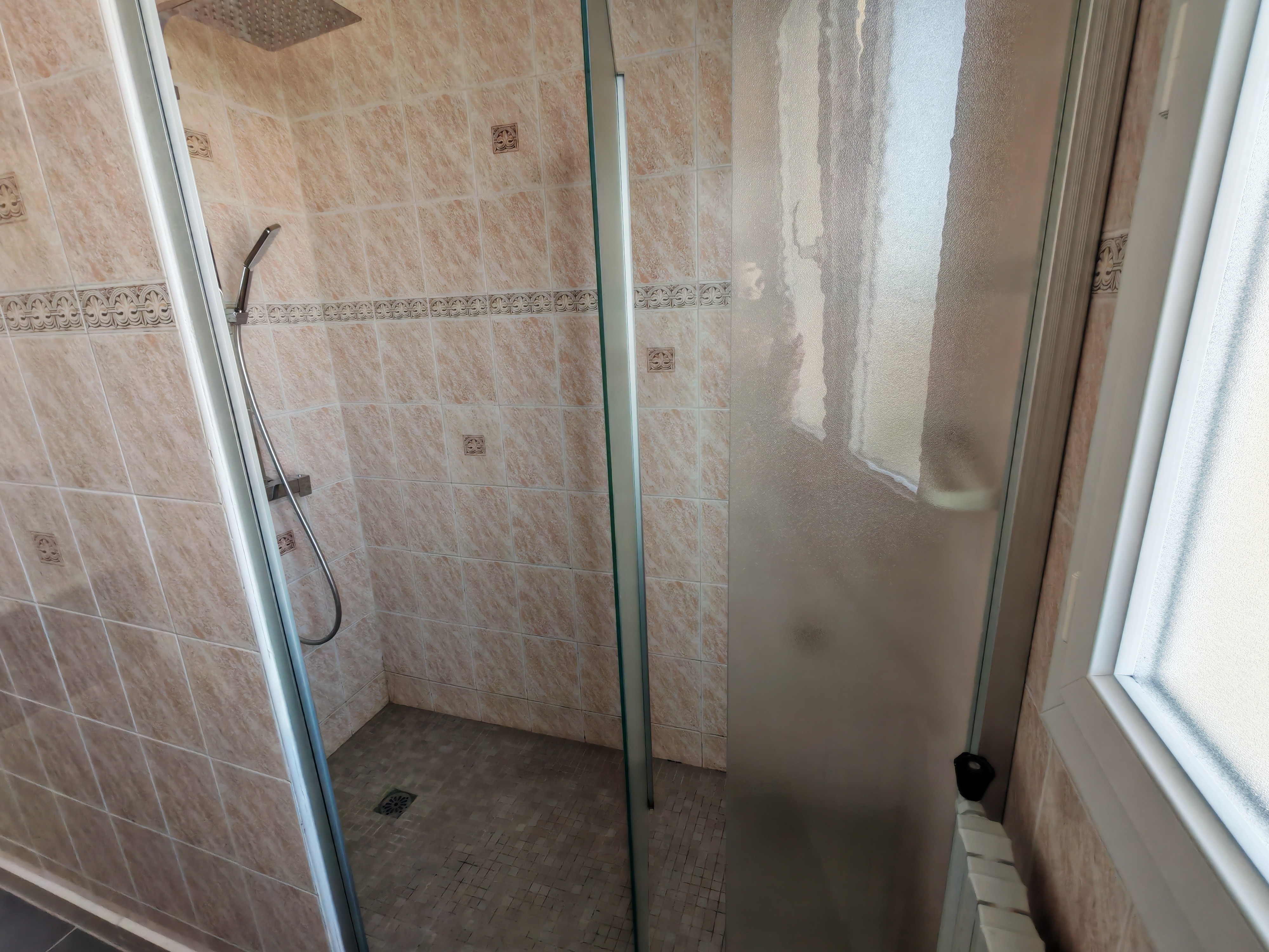 Salle d'eau à l'étage