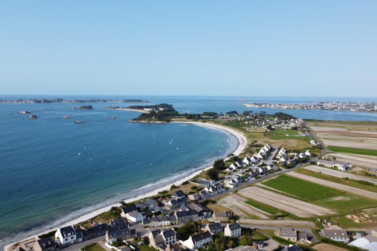 La baie de Perharidy près de la maison de vacances