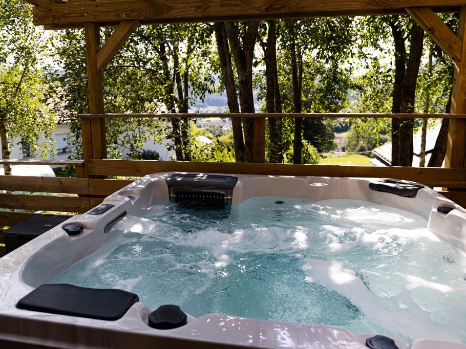Spa extérieur - Chalet des Sources