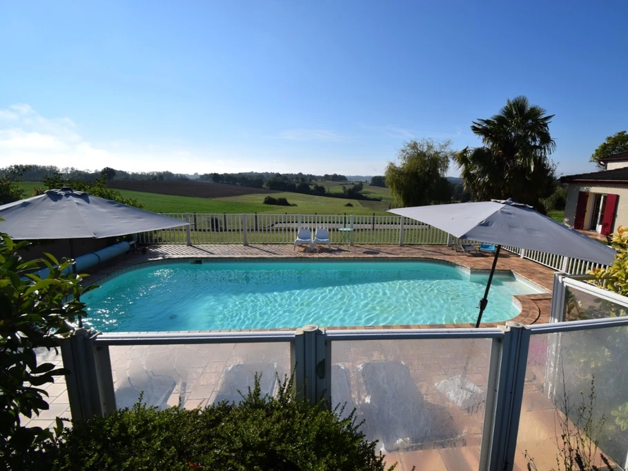 Maison de campagne 8 personnes avec piscine - Saint-Jean-de-Duras
