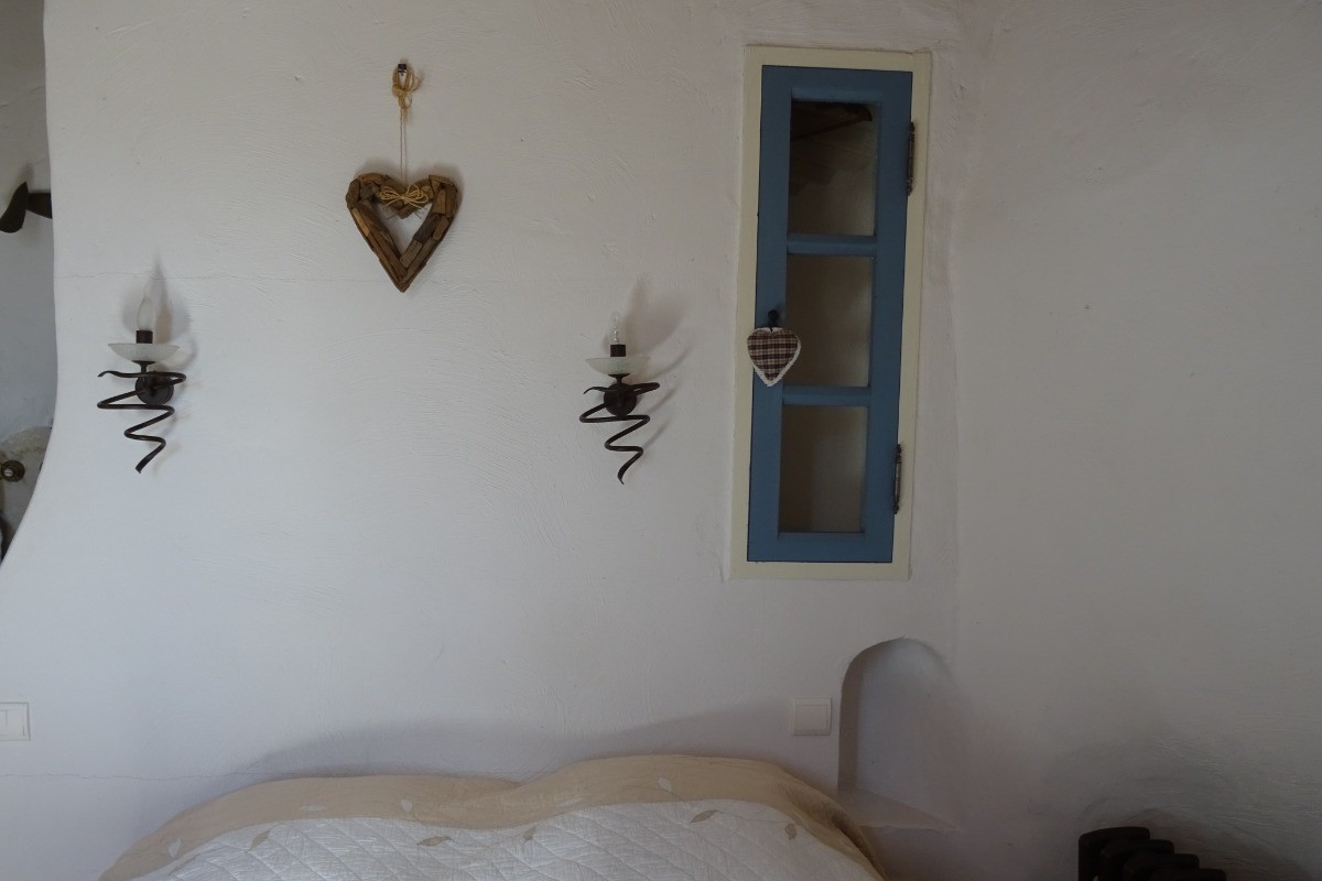 Chambre, tête de lit.