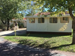 Chalet Les Jardins de St Pierre à St Pierre d'Oléron en Charente maritime, Vue de l’étang