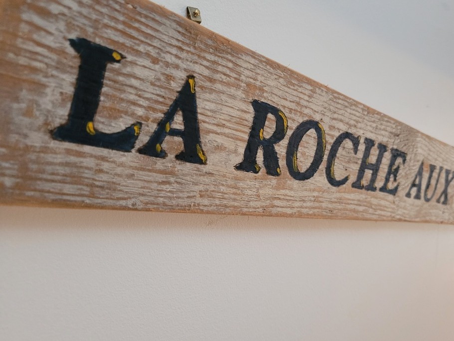 Location, Longère, Roche aux oiseaux, Ploubazlanec, Détail décoratif