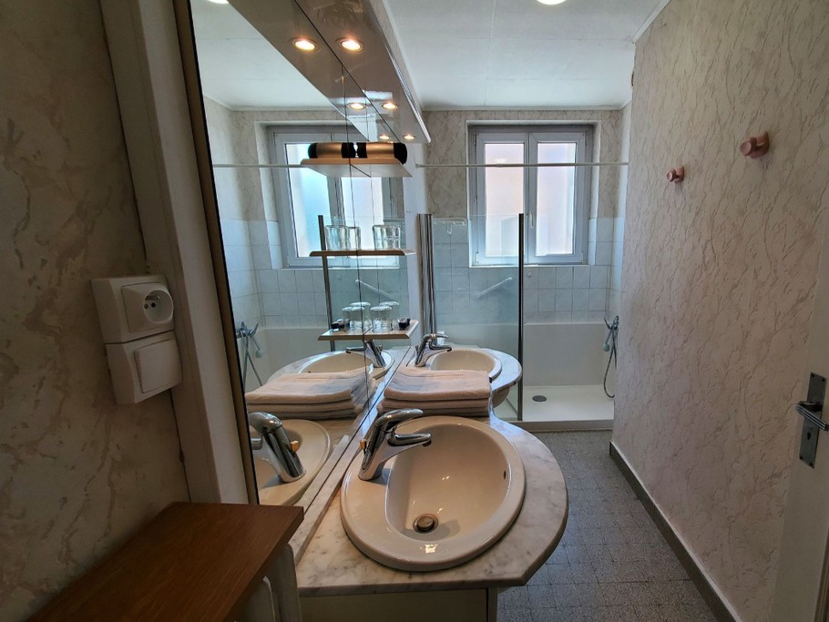 Photo n° 16 de la location