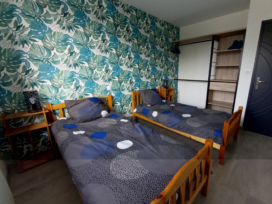 Location Tréveneuc chambre fleurie 2 lits de 1 personne