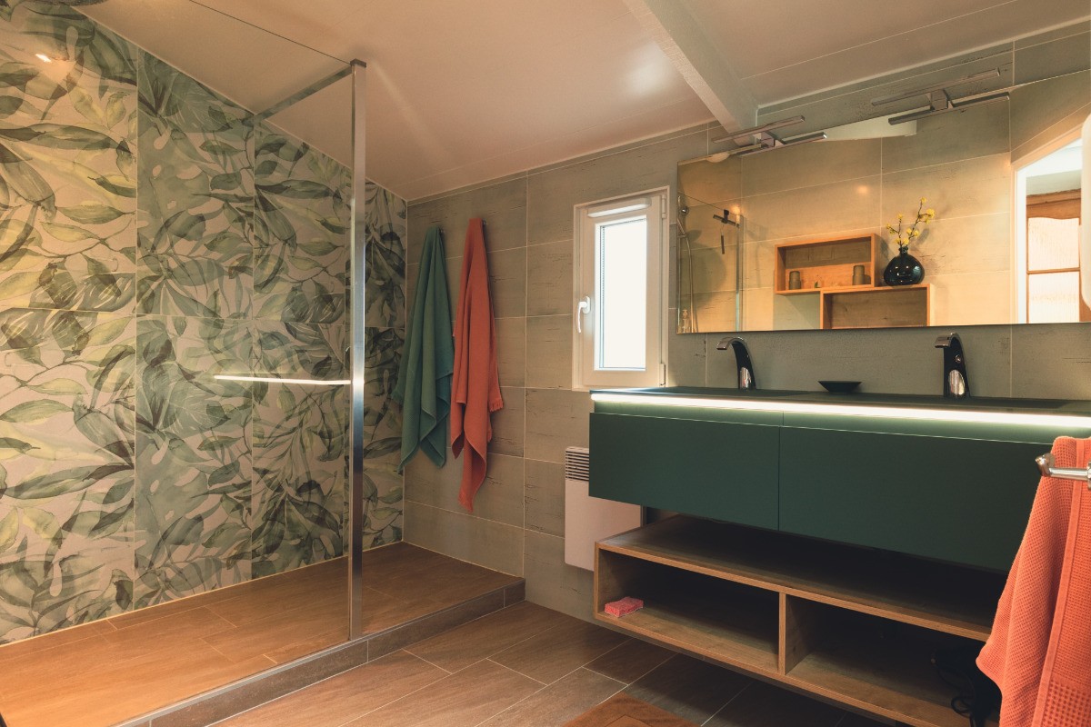 Salle de bains rez-de-chaussée