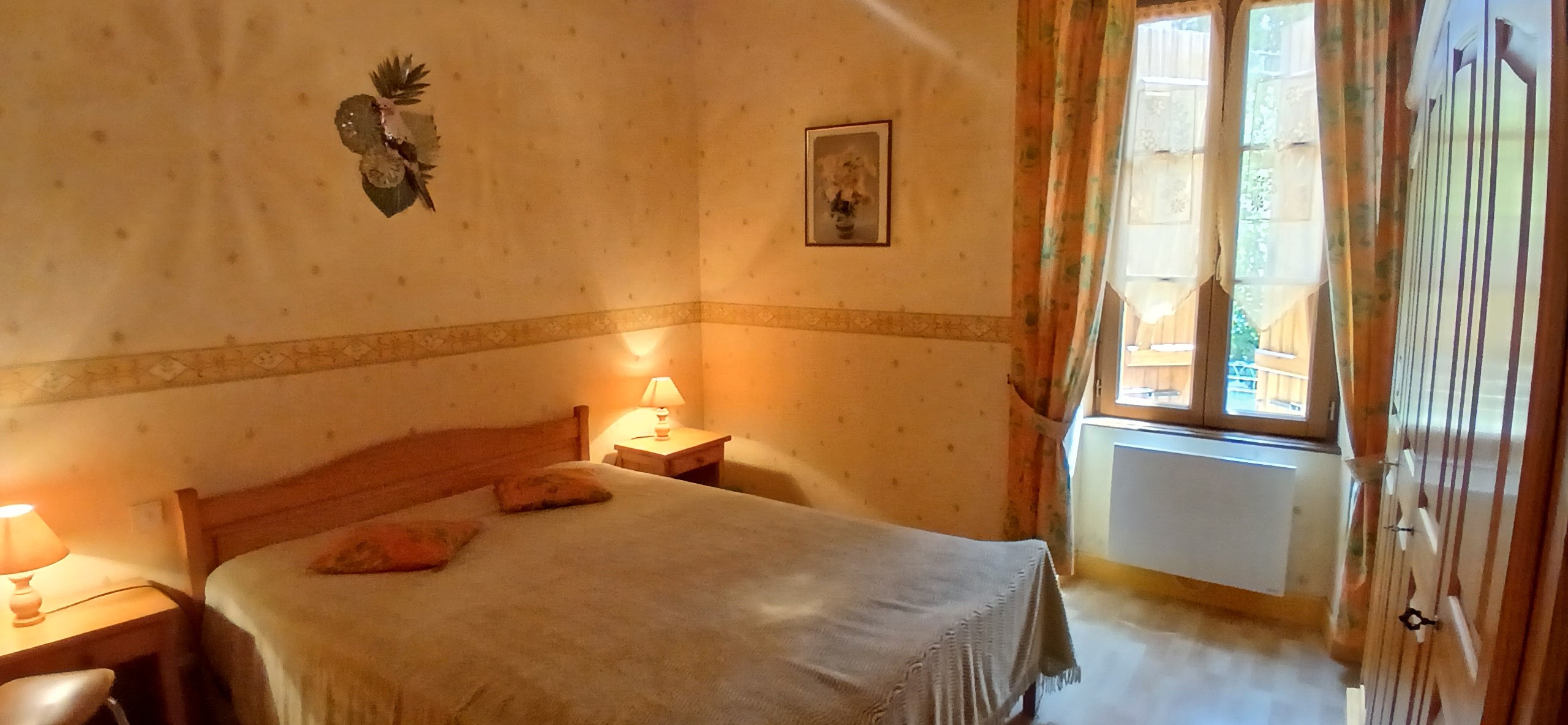 Gîte Clévacances, Chéniers, Creuse - Chambre (côté sud)