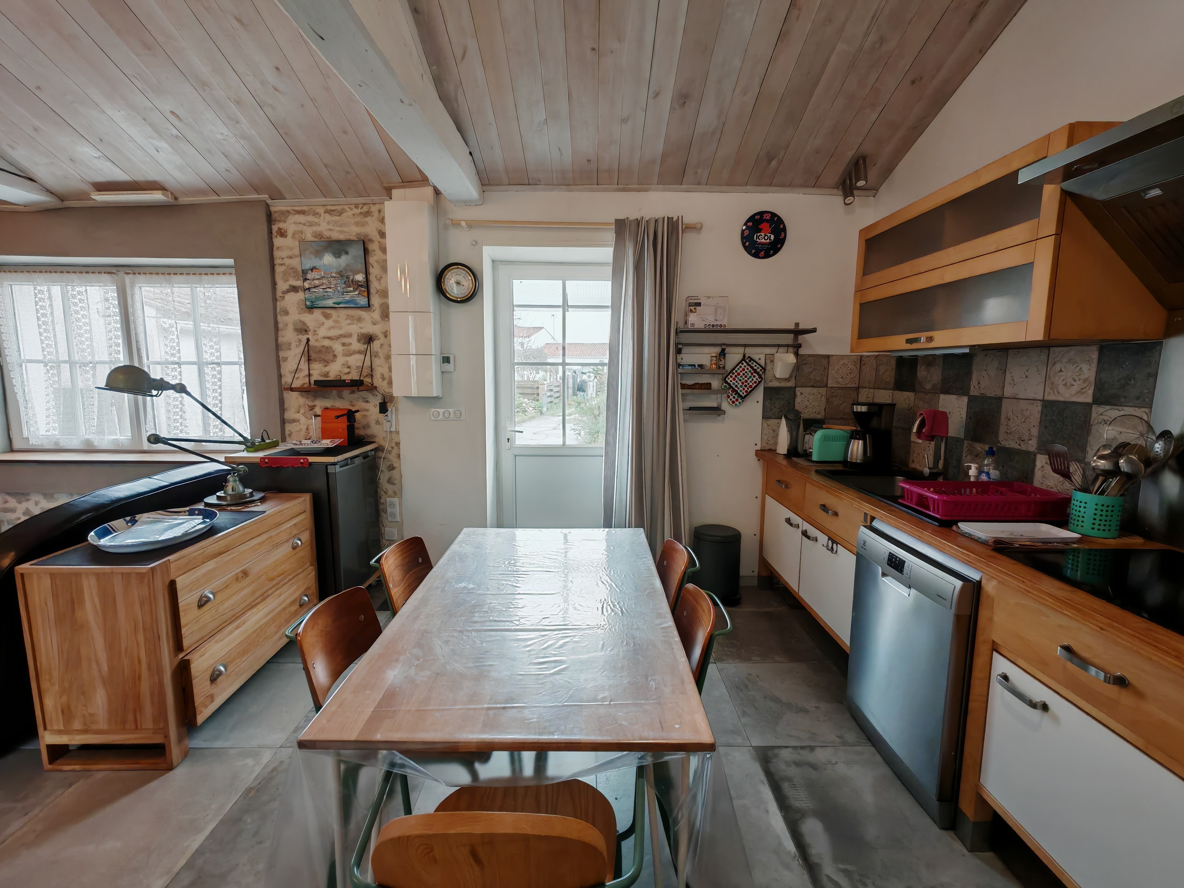 Kitchen and dining area