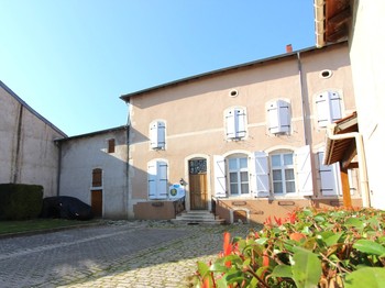 Maison d’Hôtes de Charme du XVIIIᵉ siècle, à Maizières