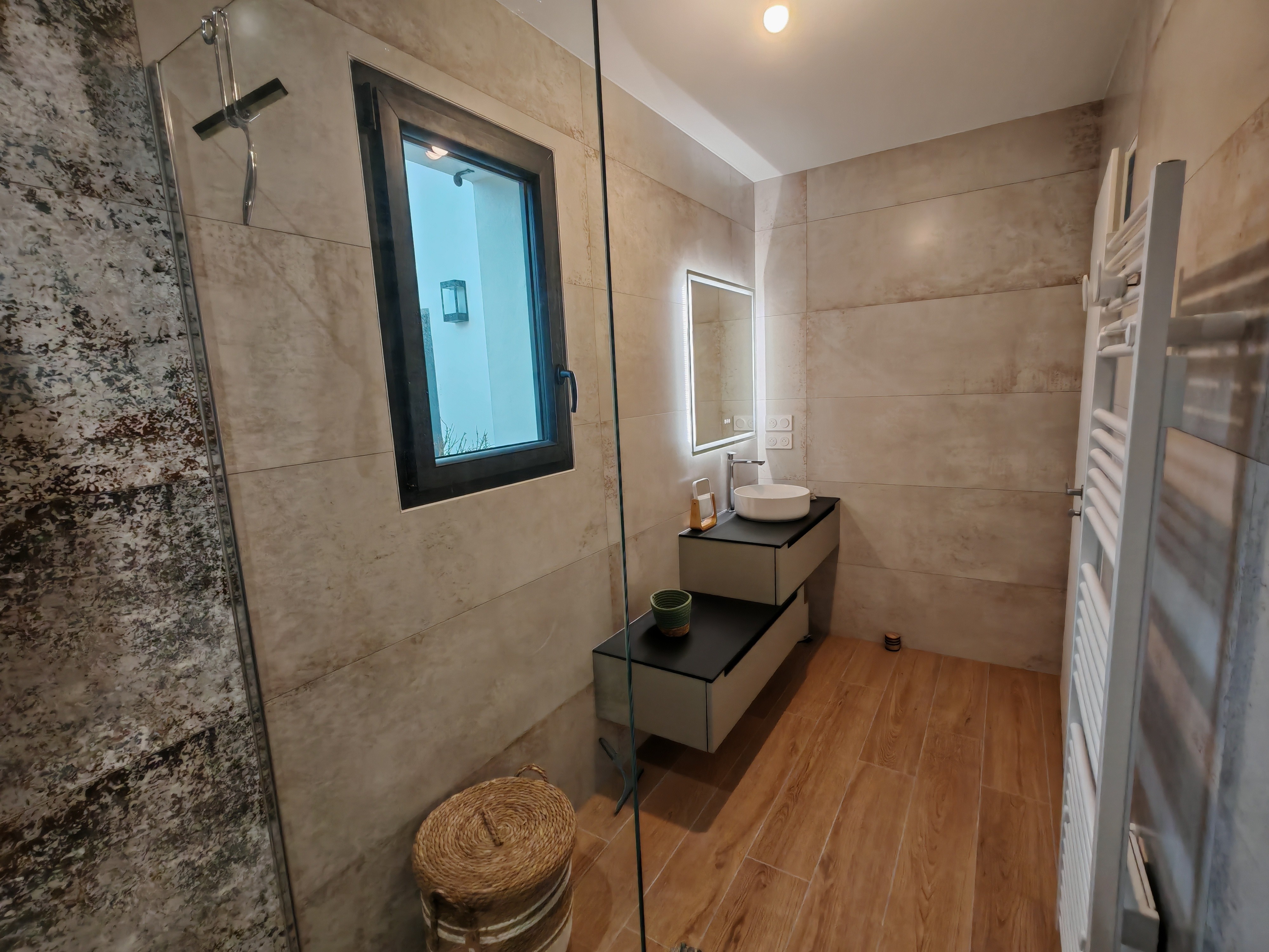 Shower room in master suite