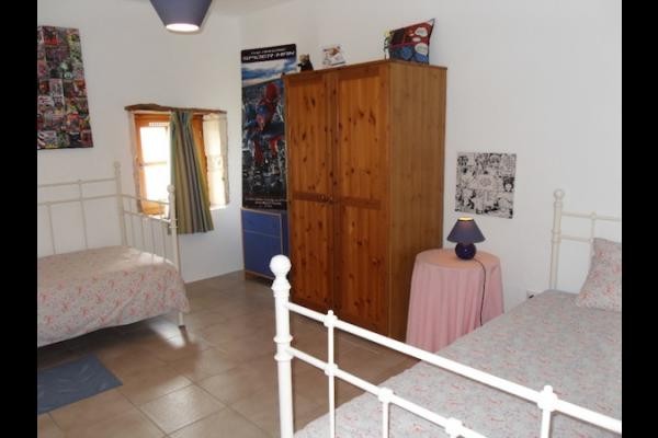 Chambre avec 2 lits simples voire 3 - Gîtes Grand Pré ! à Roquecor