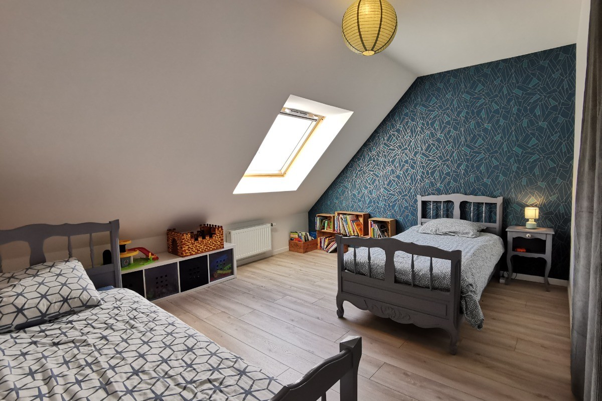 Chambre avec 2 lits 90 à l'étage